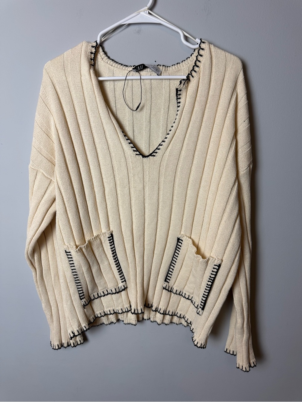 Zara Cream V-Neck Ribbed Sweater with Black Contrast Trim